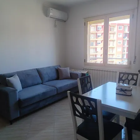 Lovely 2-bedroom 아파트 Vlorë