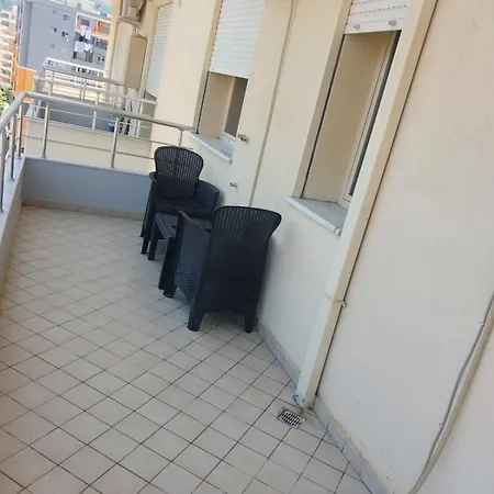 Lovely 2-bedroom Vlorë