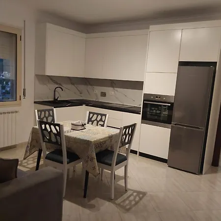 Lovely 2-bedroom Apartment Vlore